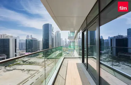 Apartment - 2 Bedrooms - 3 Bathrooms for sale in Imperial Avenue - Downtown Dubai - Dubai
