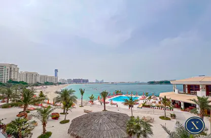 Apartment - 1 Bedroom - 2 Bathrooms for rent in Azure Residences - Palm Jumeirah - Dubai