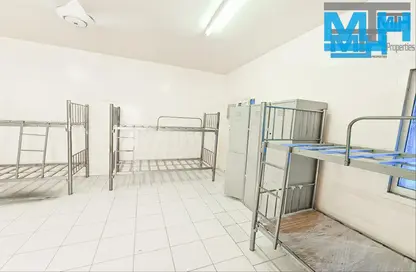 سكن عمال - استوديو - 1 حمام للايجار في سونابور - المحيصنة - دبي