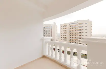 Apartment - 1 Bedroom - 1 Bathroom for rent in The White Palace - Dubai Silicon Oasis - Dubai