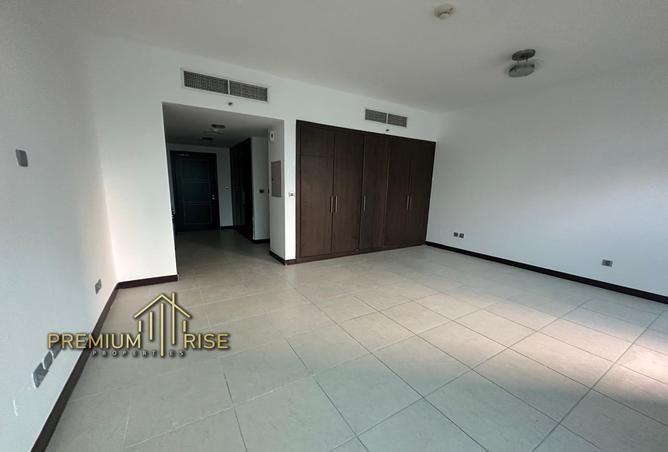 Apartment - Studio - 1 Bathroom for rent in Indigo Tower - JLT Cluster D - Jumeirah Lake Towers - Dubai