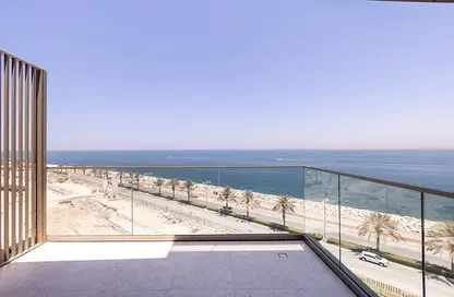 Apartment - 3 Bedrooms - 5 Bathrooms for sale in Ellington Beach House - Palm Jumeirah - Dubai