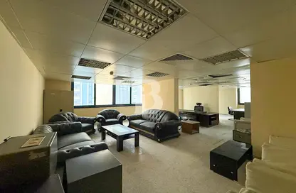 مكتب - استوديو للايجار في شارع خليفة - أبوظبي