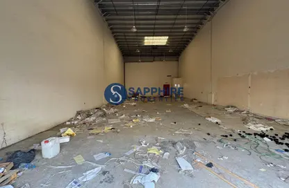 Warehouse - Studio - 1 Bathroom for rent in Al Jlail - Al Sajaa - Sharjah