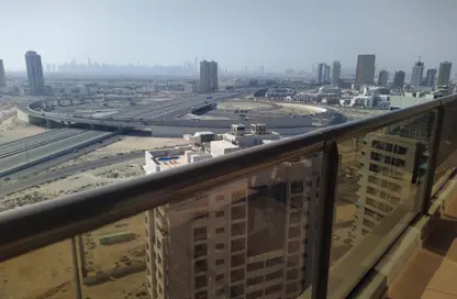 شقة - غرفة نوم - 2 حمامات للايجار في إيليت سبورت 8 - مساكن النخبة الرياضية - مدينة دبي الرياضية - دبي
