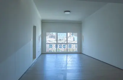 Apartment - 2 Bedrooms - 2 Bathrooms for rent in Amber Residency - Umm Suqeim - Dubai