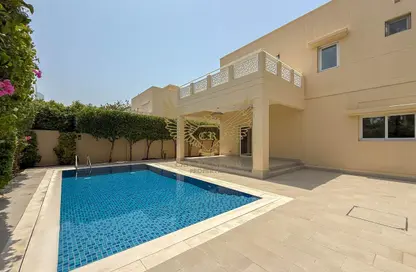 Villa - 4 Bedrooms - 4 Bathrooms for rent in Meadows 1 - Meadows - Dubai