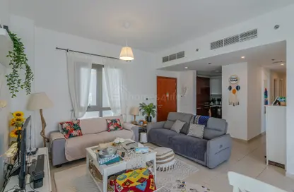 Apartment - 3 Bedrooms - 3 Bathrooms for sale in Zahra Apartments 2B - Zahra Apartments - Town Square - Dubai