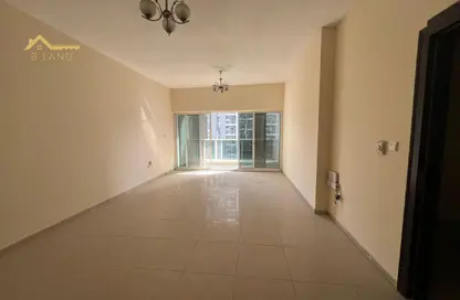 Apartment - 3 Bedrooms - 4 Bathrooms for rent in Al Mamzar Plaza - Al Taawun Street - Al Taawun - Sharjah