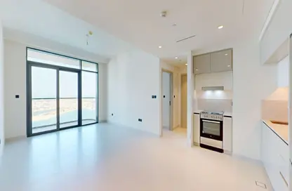 Apartment - 1 Bedroom - 1 Bathroom for sale in Marina Vista - EMAAR Beachfront - Dubai Harbour - Dubai