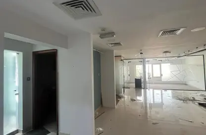 Office Space - Studio - 1 Bathroom for rent in Al Khabisi - Deira - Dubai
