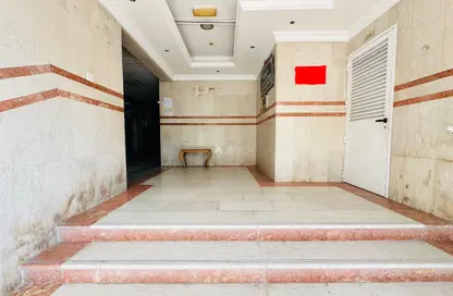 شقة - 8 غرف نوم - 8 حمامات للبيع في طريق فاير ستاشن - مويلح - الشارقة شقة - 8 غرف نوم - 8 حمامات للبيع في طريق فاير ستاشن - مويلح - الشارقة