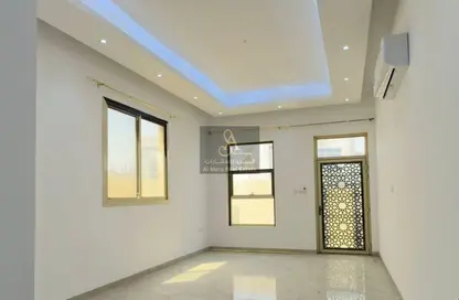 فيلا - 5 غرف نوم - 7 حمامات للايجار في الياسمين - الزاهية - تجارية مويلح - الشارقة