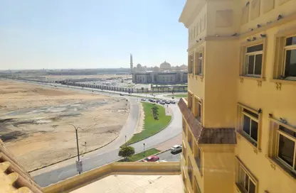 شقة - 2 غرف نوم - 3 حمامات للايجار في المربع 2 - تجارية مويلح - الشارقة