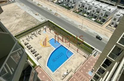 شقة - 2 غرف نوم - 2 حمامات للايجار في عزيزي بلازا - الفرجان - دبي