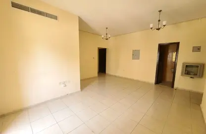 Apartment - 2 Bedrooms - 3 Bathrooms for rent in Al Shamsi 2 - Muwaileh Commercial - Sharjah