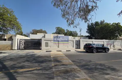 Villa - 3 Bedrooms - 4 Bathrooms for rent in Halwan - Sharjah