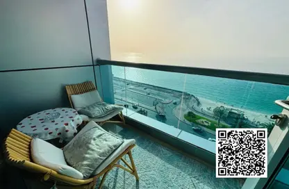 شقة - 2 غرف نوم - 2 حمامات للايجار في مساكن كورنيش عجمان - طريق كورنيش عجمان - عجمان