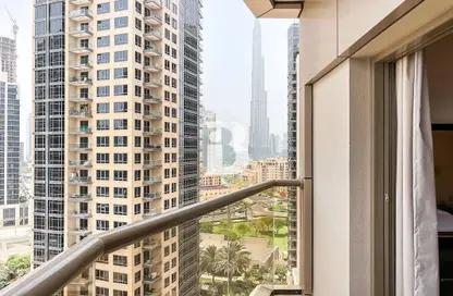 Apartment - Studio - 1 Bathroom for rent in Elite Downtown Residence - Downtown Dubai - Dubai