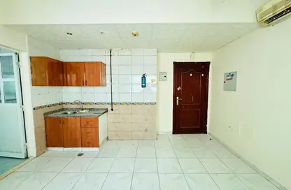 Apartment - Studio - 1 Bathroom for rent in Fire Station Road - Muwaileh - Sharjah