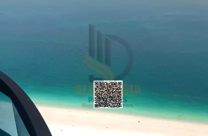 مستودع - استوديو - 3 حمامات للايجار في برج الكورنيش - طريق كورنيش عجمان - عجمان