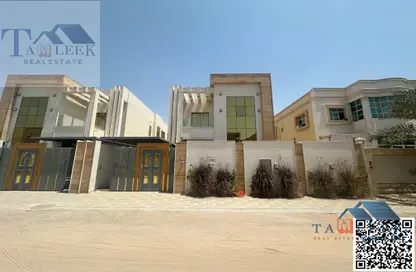 Villa - 5 Bedrooms - 6 Bathrooms for sale in Al Mowaihat 3 - Al Mowaihat - Ajman