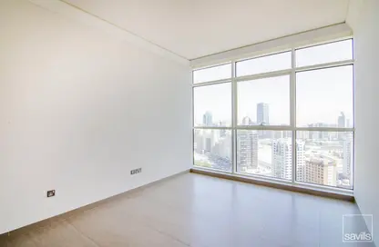 Apartment - 3 Bedrooms - 4 Bathrooms for rent in Wave tower - Corniche Road - Abu Dhabi