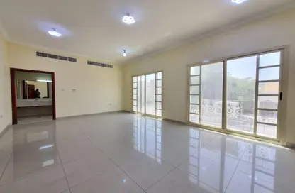 Empty Room image for: Apartment - 3 Bedrooms - 5 Bathrooms for rent in Al Mushrif - Abu Dhabi, Image 1