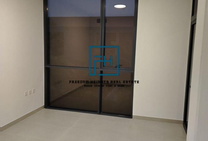 15718021 - صورة العقار 3