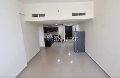 شقة - غرفة نوم - 2 حمامات للبيع في برج فرانكفورت - مدينة دبي الرياضية - دبي