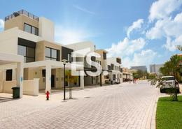 Villa - 3 bedrooms - 4 bathrooms for rent in Faya at Bloom Gardens - Bloom Gardens - Al Salam Street - Abu Dhabi