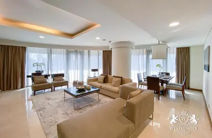 شقة - 3 غرف نوم - 3 حمامات للايجار في فندق العنوان دبي مول - دبي وسط المدينة - دبي