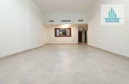 Apartment - 2 Bedrooms - 3 Bathrooms for rent in Al Taghreed Tower - Airport Road - Abu Dhabi
