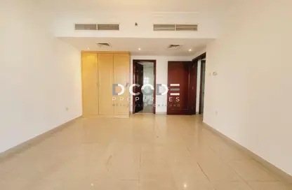 Apartment - 3 Bedrooms - 4 Bathrooms for rent in Port Saeed - Deira - Dubai