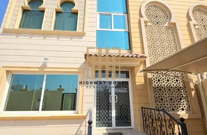 Villa - 4 Bedrooms - 5 Bathrooms for rent in Al Rifa'ah - Al Heerah - Sharjah