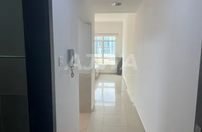 Apartment - Studio - 1 Bathroom for rent in Lake City Tower - JLT Cluster D - Jumeirah Lake Towers - Dubai