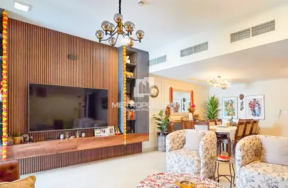 شقة - 3 غرف نوم - 4 حمامات للبيع في فكتوريا رزدنسي - الفرجان - دبي شقة - 3 غرف نوم - 4 حمامات للبيع في فكتوريا رزدنسي - الفرجان - دبي