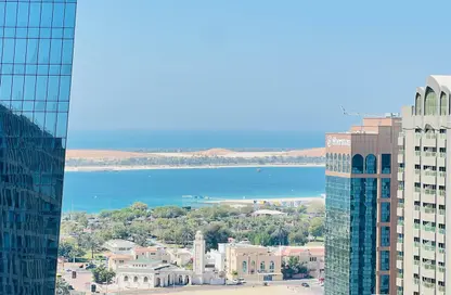 Apartment - 4 Bedrooms - 5 Bathrooms for rent in United Square - Al Khalidiya - Abu Dhabi