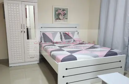 Apartment - Studio - 1 Bathroom for rent in Al Khan Corniche - Al Khan - Sharjah