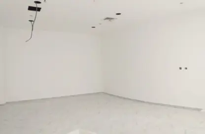 Shop - Studio - 4 Bathrooms for rent in Al Barsha 1 - Al Barsha - Dubai