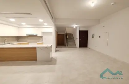 Kitchen image for: Villa - 3 Bedrooms - 4 Bathrooms for rent in La Rosa 3 - Villanova - Dubai Land - Dubai, Image 1