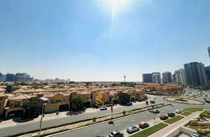 شقة - 2 غرف نوم - 3 حمامات للايجار في برج التنس - مدينة دبي الرياضية - دبي