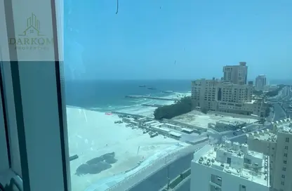 شقة - 2 غرف نوم - 2 حمامات للايجار في مساكن كورنيش عجمان - طريق كورنيش عجمان - عجمان