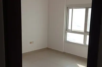 شقة - غرفة نوم - 2 حمامات للايجار في القليعة - الشرق - الشارقة شقة - غرفة نوم - 2 حمامات للايجار في القليعة - الشرق - الشارقة