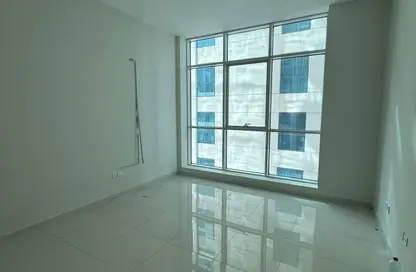 Apartment - 2 Bedrooms - 3 Bathrooms for rent in Al Khan Corniche - Al Khan - Sharjah
