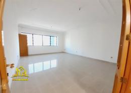 Apartment - 3 bedrooms - 3 bathrooms for rent in Corniche View Tower - Corniche Road - Abu Dhabi