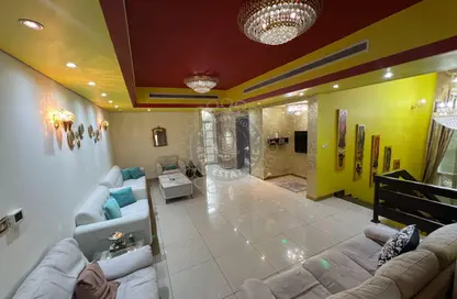 Villa - 5 Bedrooms - 7 Bathrooms for rent in Gallery Villas - Victory Heights - Dubai Sports City - Dubai