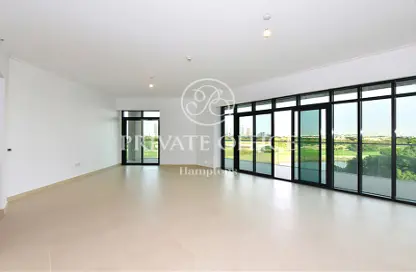 Apartment - 3 Bedrooms - 4 Bathrooms for sale in Vida Residence 2 - Vida Residence - The Hills - Dubai