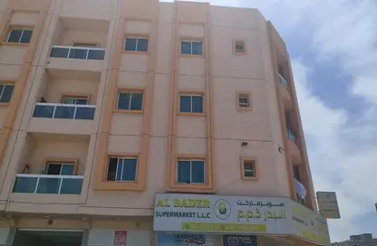 شقة - 2 غرف نوم - 3 حمامات للايجار في فلل الروضة 3 - 3  الروضة - الروضة - عجمان