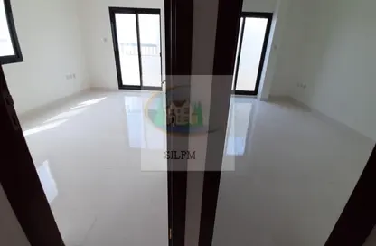 Empty Room image for: Penthouse - 3 Bedrooms - 3 Bathrooms for rent in Al Mushrif - Abu Dhabi, Image 1